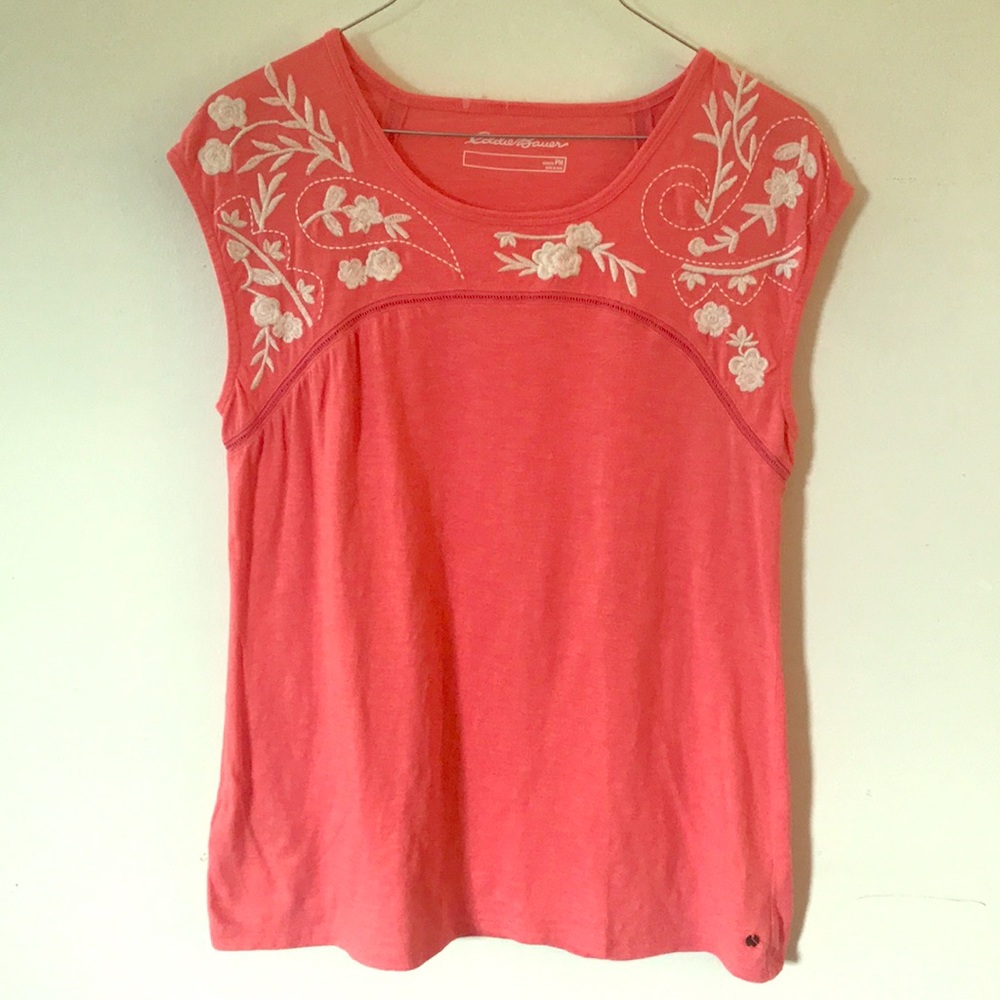 Eddie Bauer Sleeveless Embroidered Top Medium Petite
#331